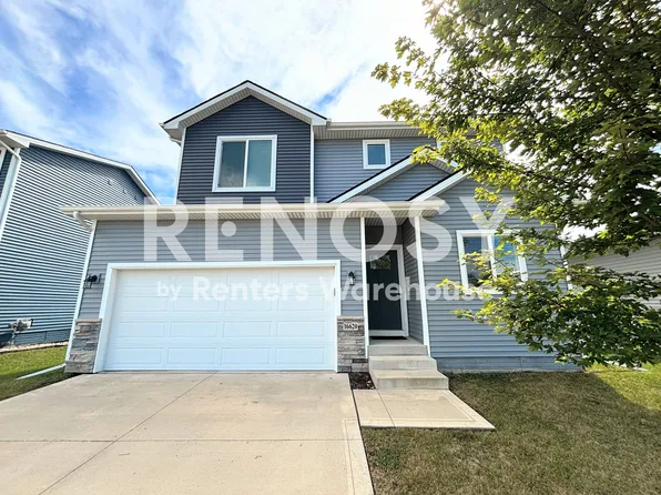 16620 Oakwood Dr, Urbandale, IA 50323