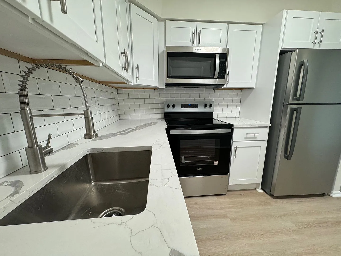 Valley Brook Apartments — Photo 2
