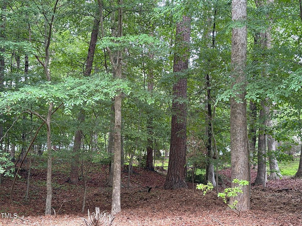 2nd image of 208 Brook Ln #18