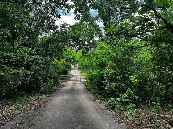 2602 Andrea Ln, Sallisaw, OK 74955