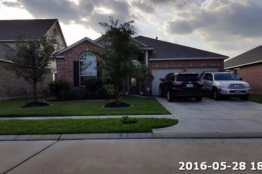1st image of 10135 Driftwood Park Dr