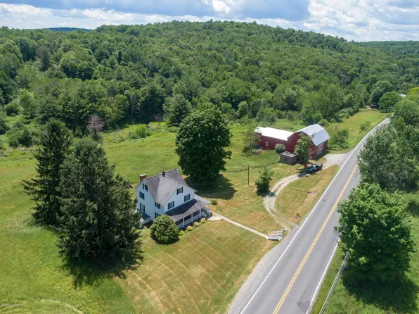 2776 State Route 307, Dalton, PA 18414