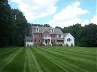 59 Berrington Pl, North Andover, MA 01845