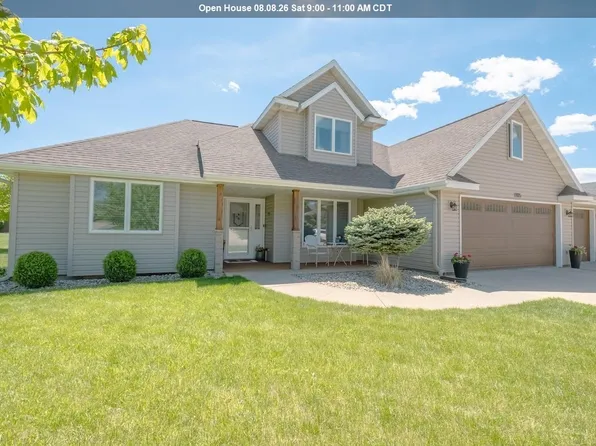 1105 29th St, Spirit Lake, IA 51360