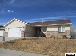 2615 Cache Valley Dr, Rock Springs, WY 82901