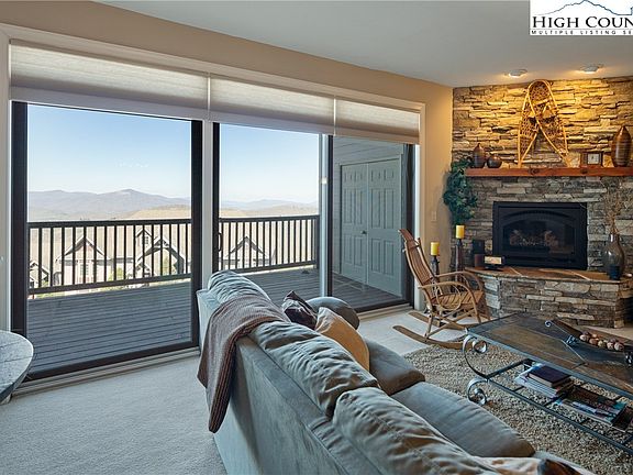 4th image of 575 Craggy Pointe #13C