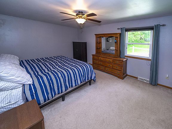 3rd image of 1804 Erin Ln