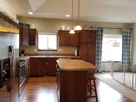 Great Kitchen with Island