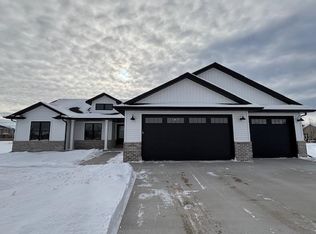 N9243 Breezy Way, Appleton, WI 54915