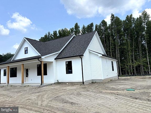 3rd image of 2837 Fords Corner Rd