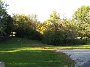 Meadow Dr, Macomb, IL 61455