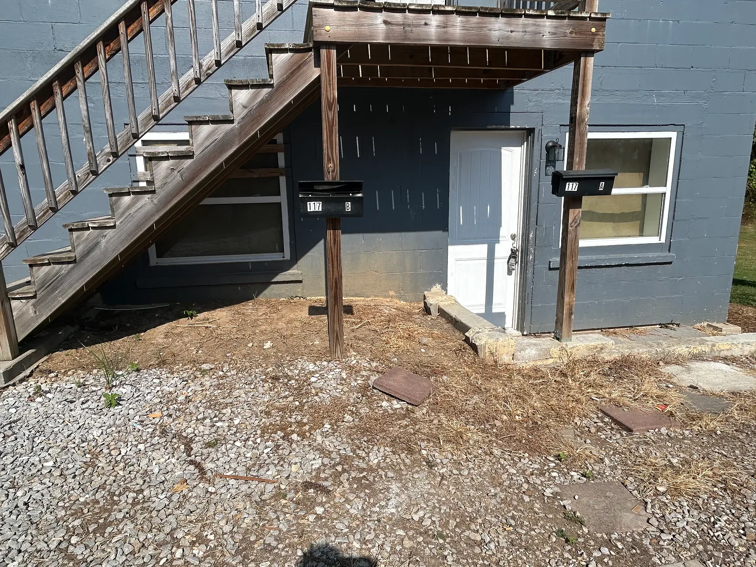 2 bed, 700 sqft, $850 — Photo 1