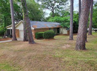 1106 Victory Garden Dr, Tallahassee, FL 32301