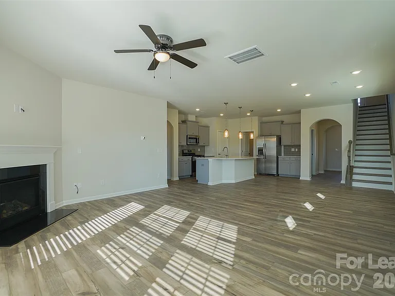 1406 Caracara Ct — Photo 6