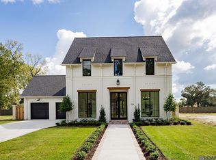 154 Magnolia Wood Ave, Baton Rouge, LA 70808