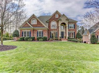 7505 Meadowgate Ln, Waxhaw, NC 28173