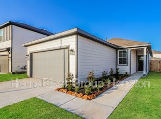 17334 Gentle Doves Ln, Waller, TX 77484