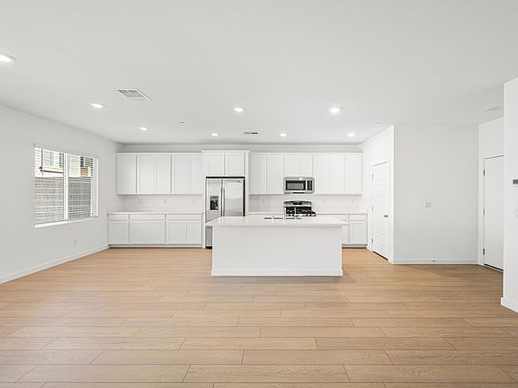 6 web or mls Lennar 316 Mount Langley St 6