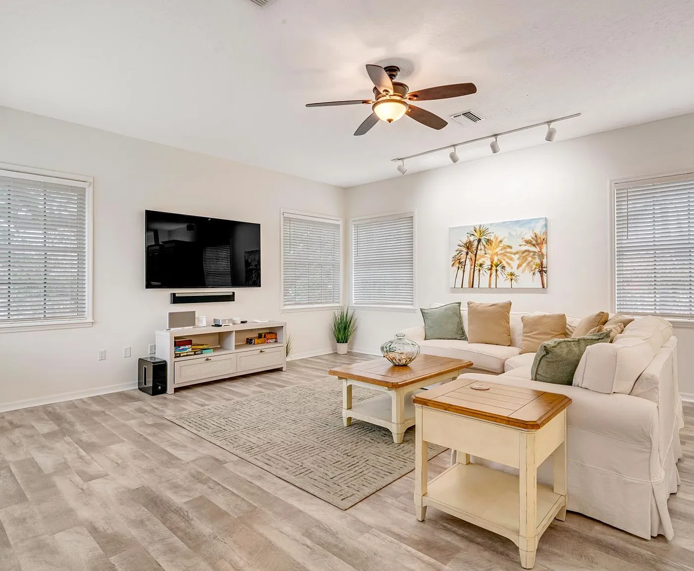6 bed, 6123 sqft, $37,000 — Photo 3