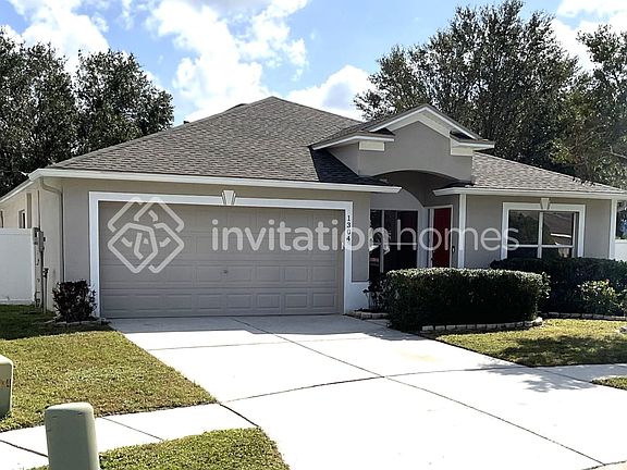2nd image of 1304 Cedar Rock Pl