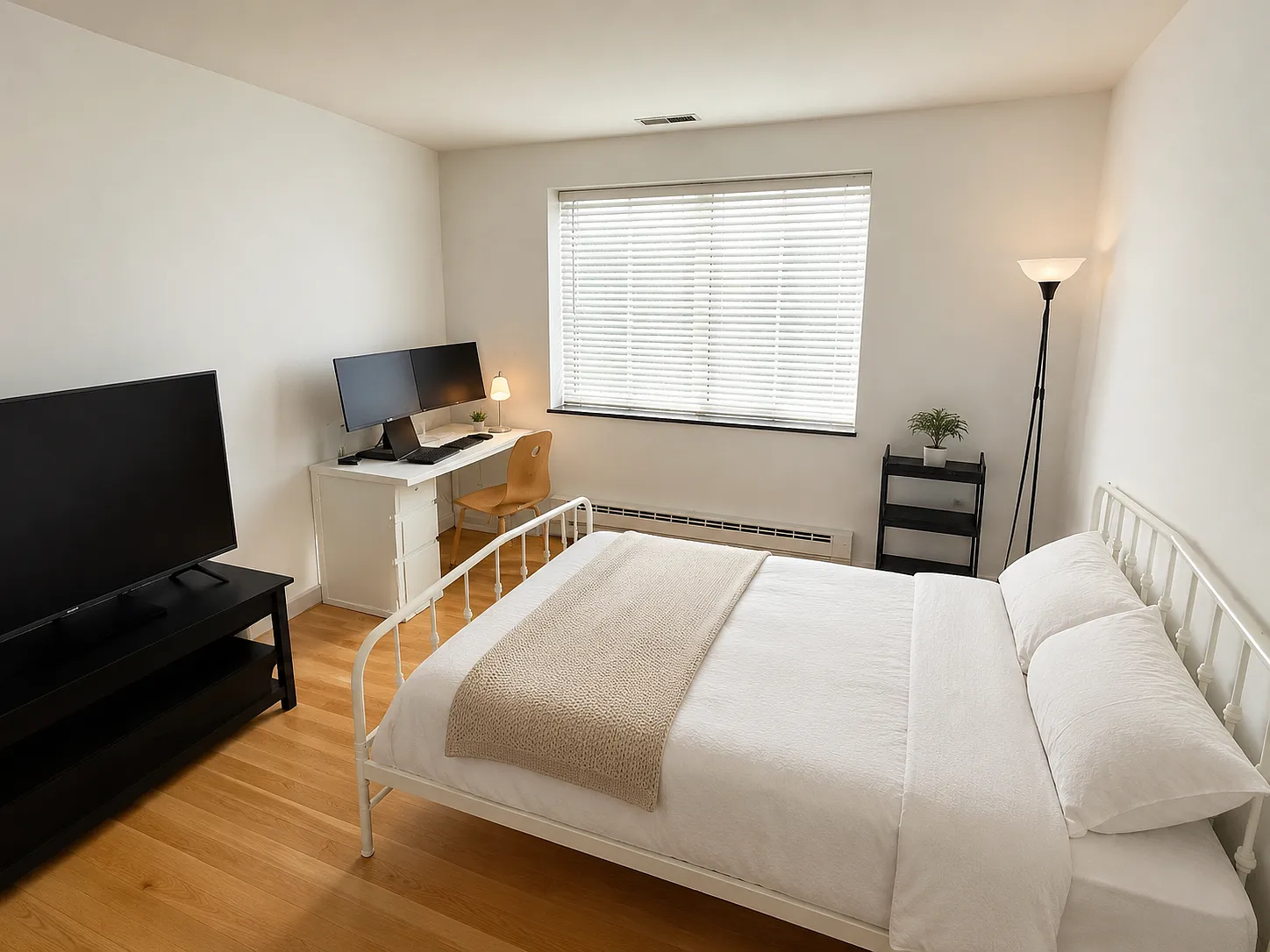 2 bed, 1000 sqft, $2,750 — Photo 1