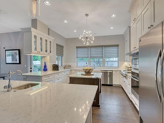 5th image of 508 Langholm Dr