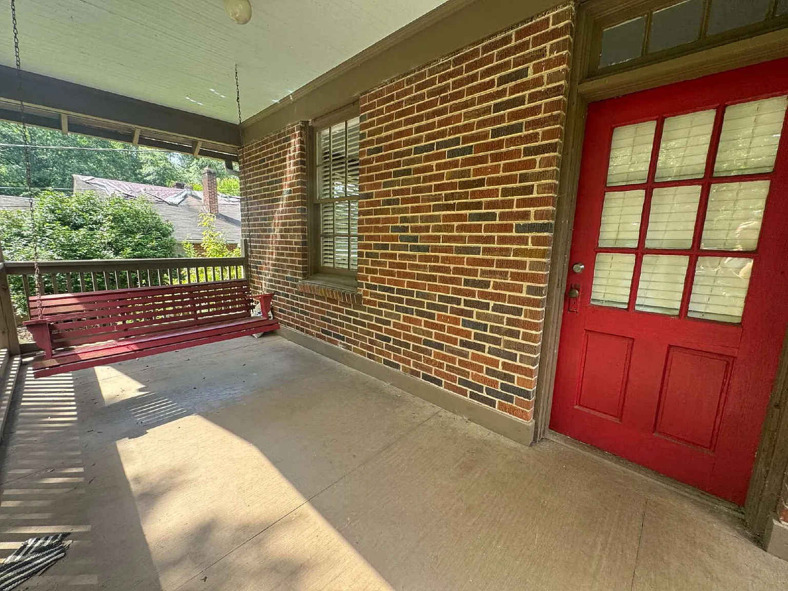 2 bed, 1.0 bath, 896 sqft, $1,490 — Photo 2