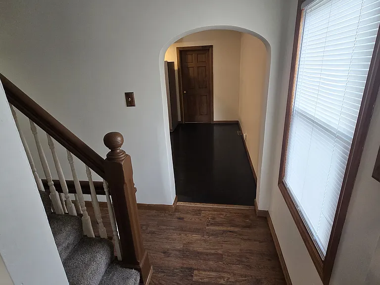 718 East St — Photo 17