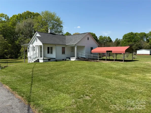 4787 Rock Barn Rd, Claremont, NC 28610