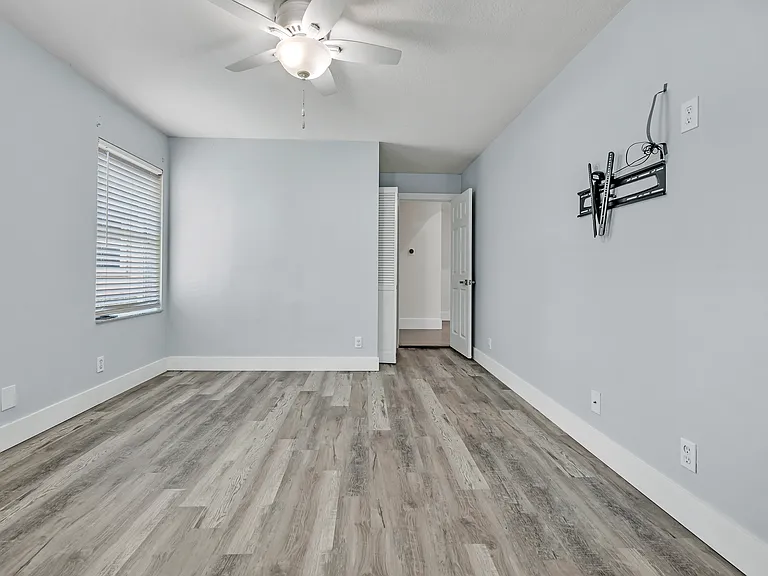 2559 Jardin Ln — Photo 19