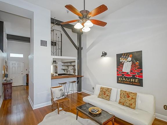 3rd image of 700 Commerce St APT 316