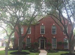2703 Oakland Dr, Sugar Land, TX 77479