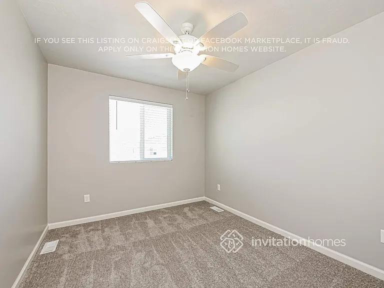 42 N Riverside Dr — Photo 12
