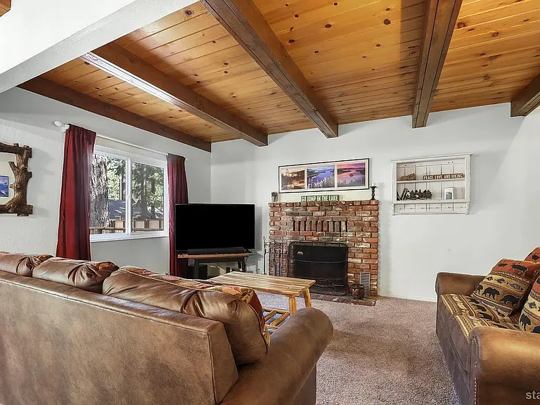 1843 Brule St — Photo 3