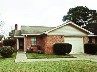 7752 Oldridge Rd, North Charleston, SC 29418