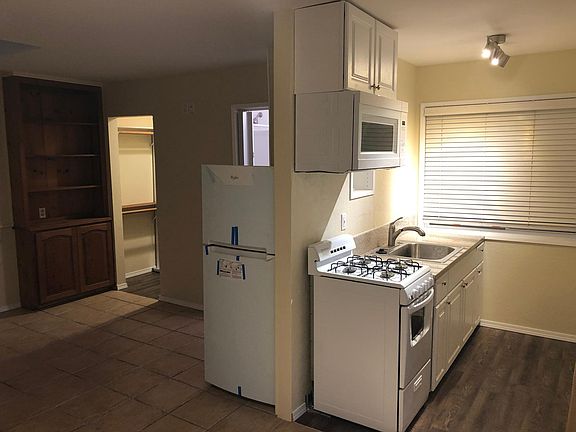 2nd image of 1433 Moreno St