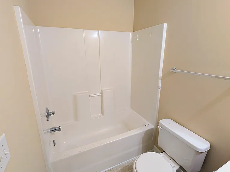 119 Kinnley Ct — Photo 2