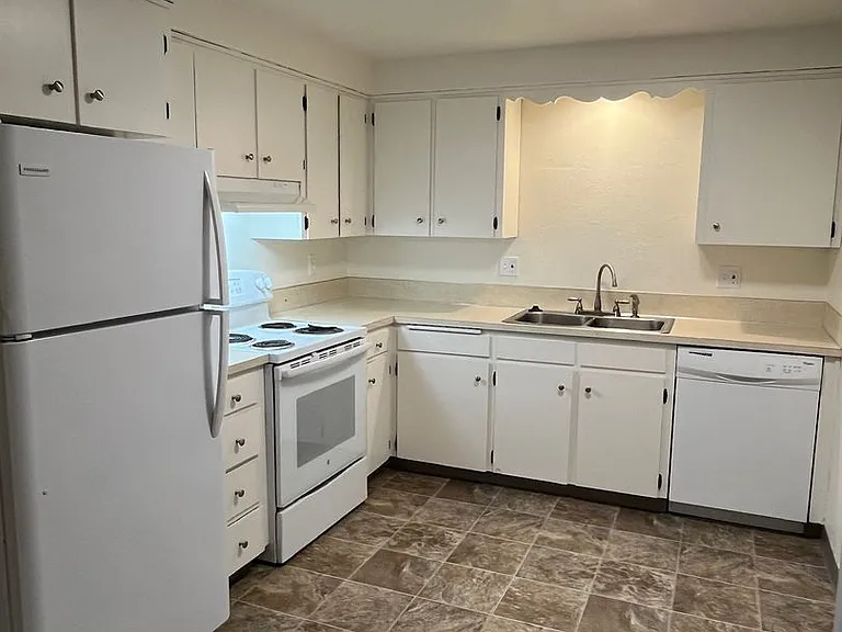 1341 W Hayes St — Photo 6