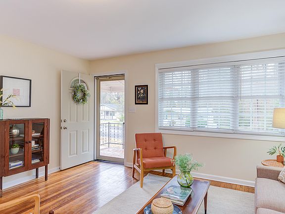 5th image of 1518 Rosewood St