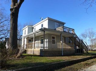 189 Boston Post Rd #1, Waterford, CT 06385