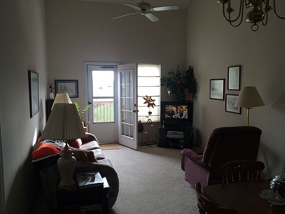 5th image of 304 Fox Ln