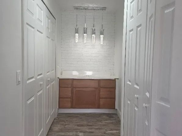 (undisclosed Address)