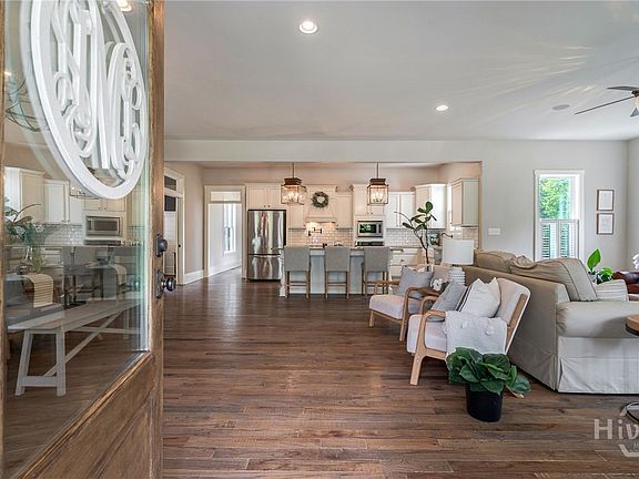 5th image of 1310 Beechnut Lane
