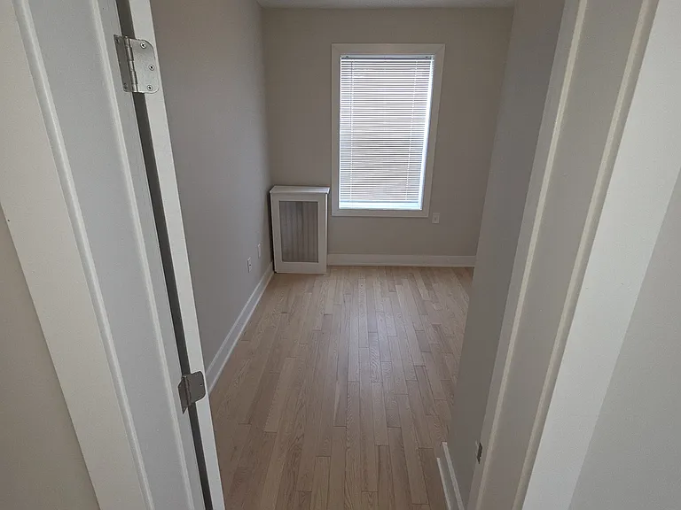 214 Duncan Ave #403 — Photo 4