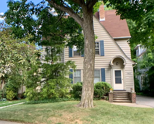 2863 E Derbyshire Rd #3 Photo 1
