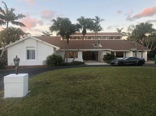 8955 SW 118th St, Miami, FL 33176