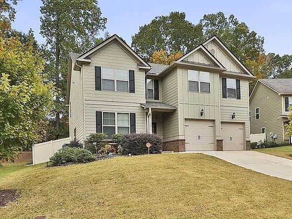 2nd image of 118 Village Pl