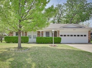 7504 Susan Ct, Fort Worth, TX 76180