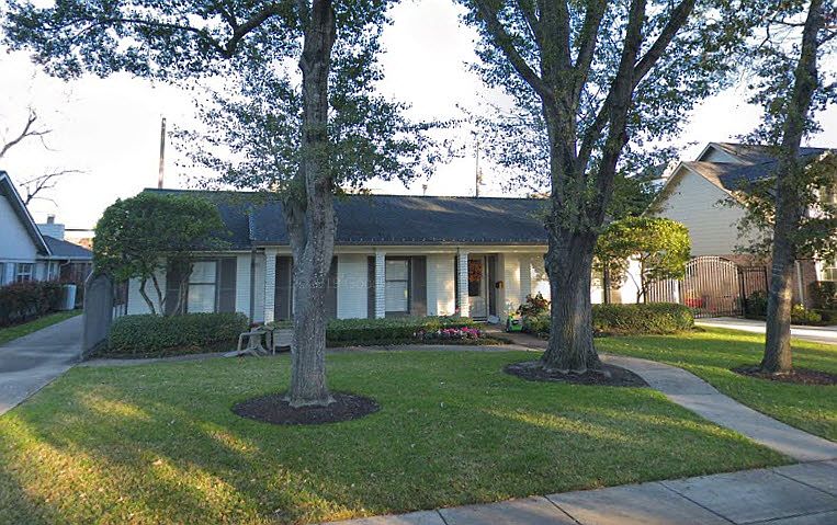 1st image of 2411 Briarmead Dr