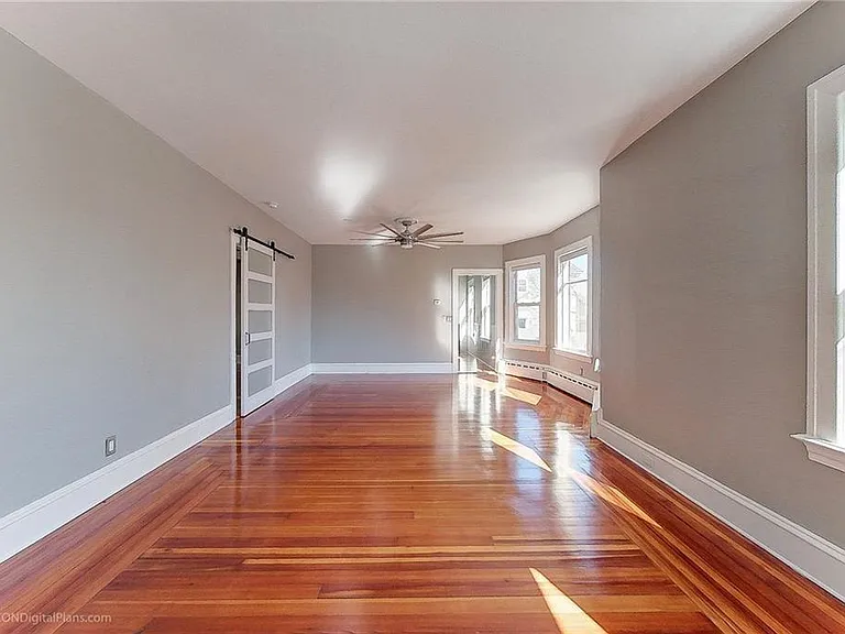 84 11th St #1 — Photo 3